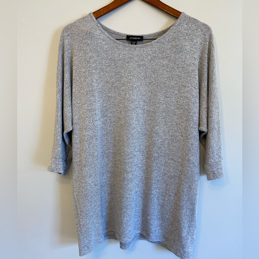 Light weight gray crew neck sweater